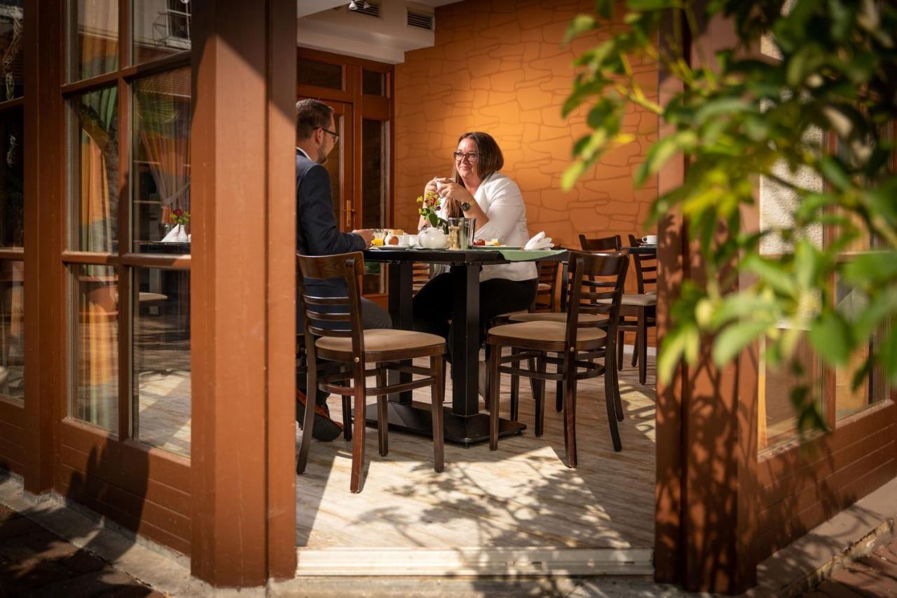 Hotel Reussischer Hof Schmölln Εξωτερικό φωτογραφία