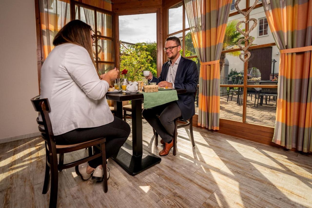 Hotel Reussischer Hof Schmölln Εξωτερικό φωτογραφία