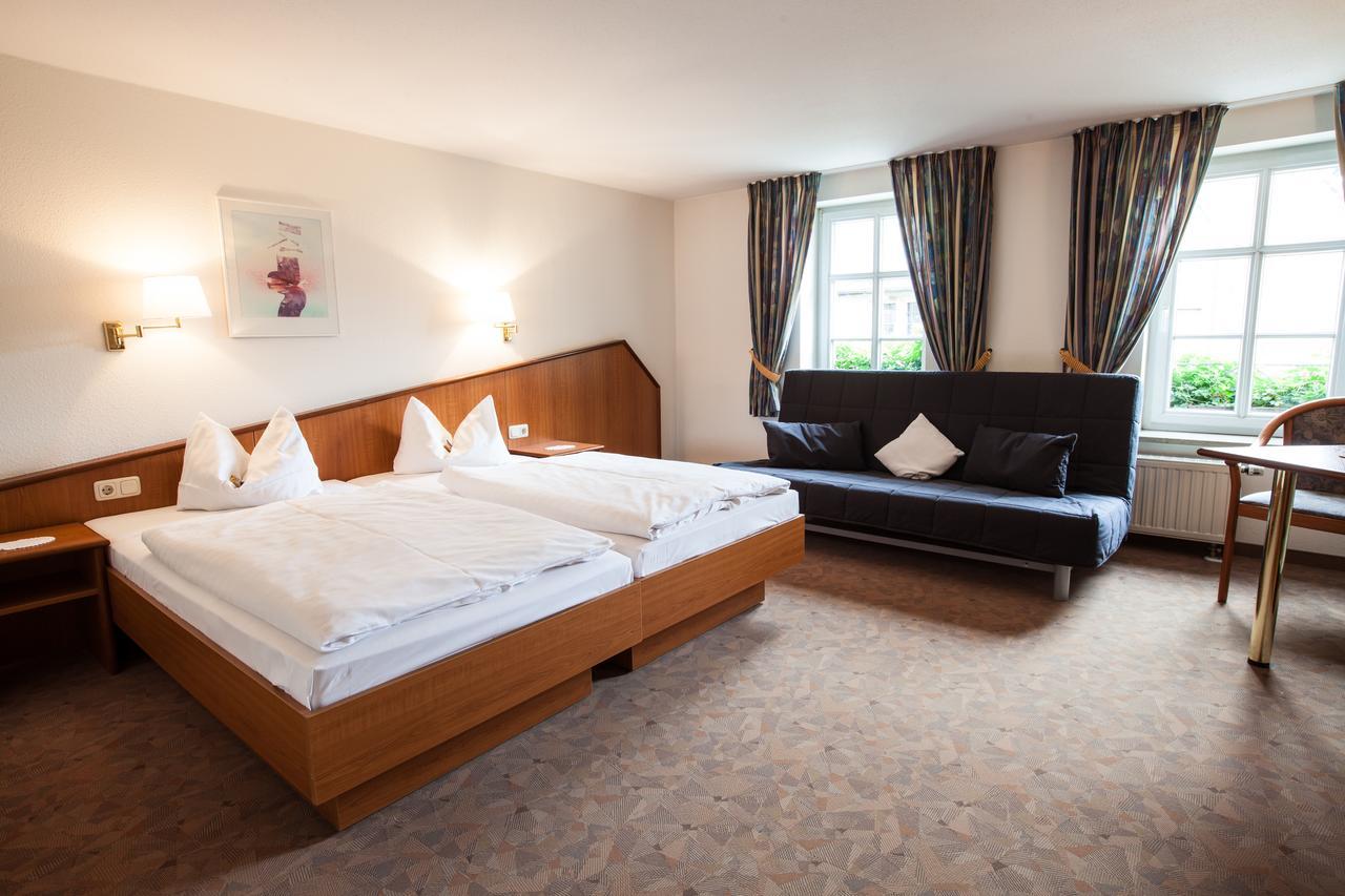 Hotel Reussischer Hof Schmölln Εξωτερικό φωτογραφία